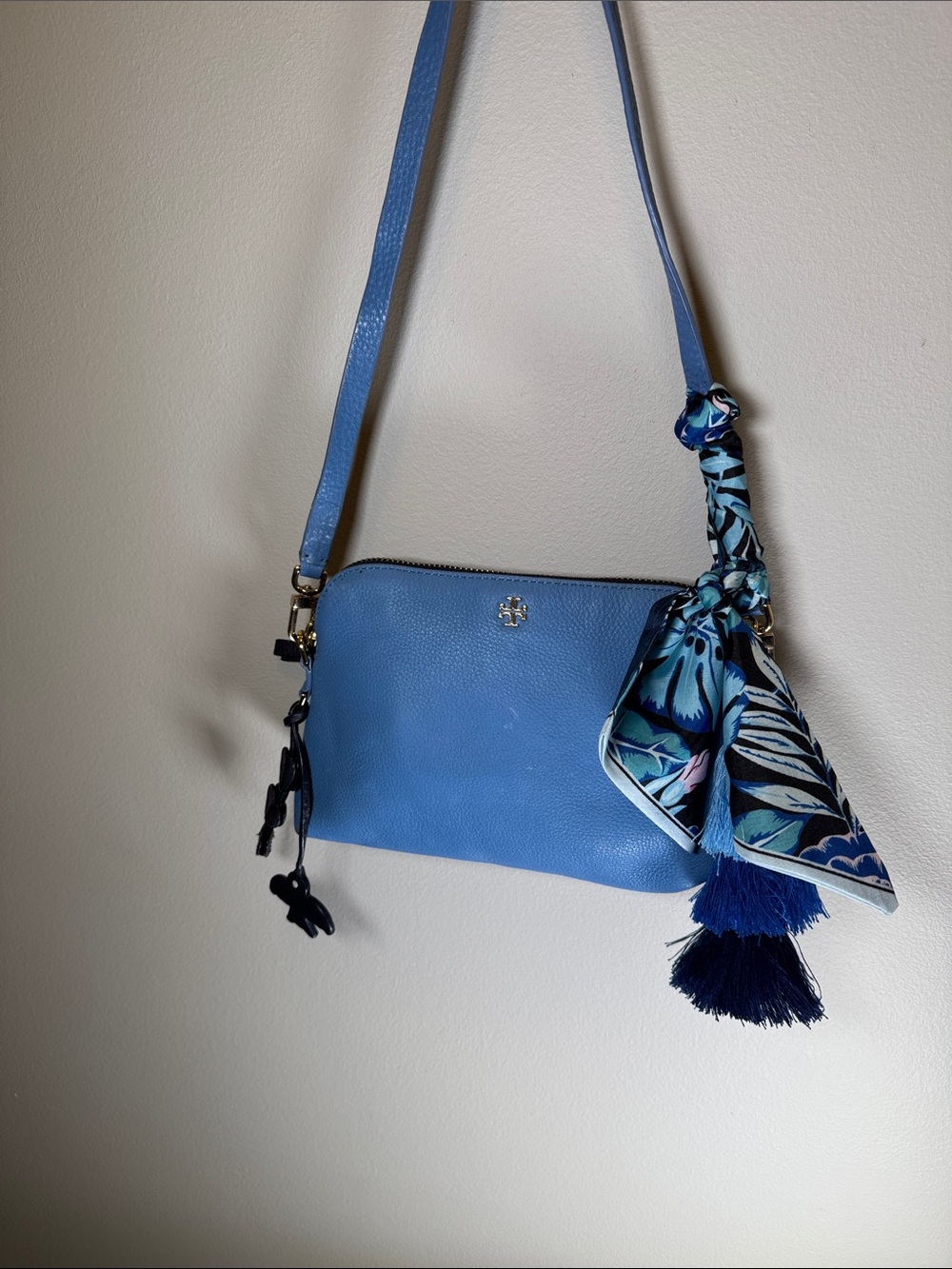 Tory Burch Blue Pebbled Leather Crossbody Bag + Twilly & Charms